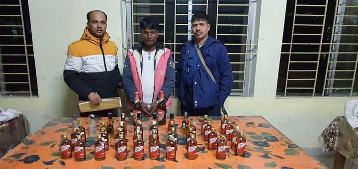 সুনামগঞ্জের দোয়ারাবাজারে মাদক কারবারি আটক ১।