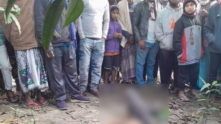 মাঠে পড়েছিল যুবকের মরদেহ