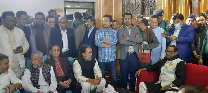 সড়ক ও সেতু মন্ত্রীর সাথে পটিয়া পৌর মেয়রের সৌজন্য সাক্ষাৎ