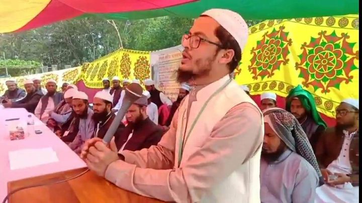 রাঙ্গাবালীতে ইসলামী ছাত্র আন্দোলনের সম্মেলন ও পাঠ্যক্রম বাতিলের দাবিতে মানববন্ধন 