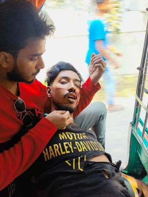বাঙ্গড্ডা বাজার বটতলা ট্রাকের সাথে হোন্ডা সংঘর্ষ হয়ে এক যুবক মৃত্যু