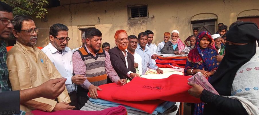 হুলাইন গ্রামে শীতবস্ত্র বিতরণী অনুষ্ঠান সম্পন্ন।