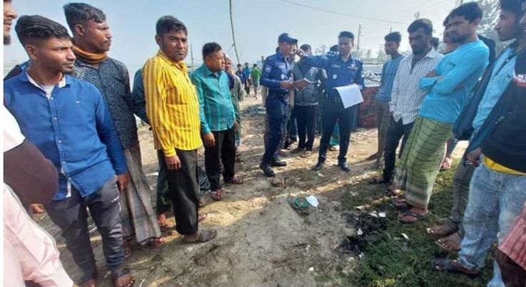 পলিথিনে মোড়ানো মোংলায় নবজাতকের লাশ উদ্ধার