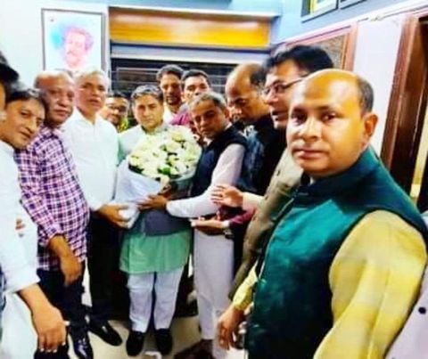 বাংলাদেশ আওয়ামী লীগের সম্মানিত দপ্তর সম্পাদক মাননীয় প্রধানমন্ত্রীর একান্ত সহকারী ব‍্যারিষ্টার বিপ্লব বড়ুয়ার সাথে