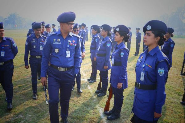 নোয়াখালী পুলিশের সাপ্তাহিক মাষ্টার প্যারেড অনুষ্ঠিত। 