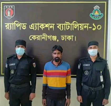 র‌্যাব-১০ এর অভিযানে রাজধানীর যাত্রাবাড়ী এলাকা হতে ০১ জন ছিনতাইকারী গ্রেফতার। 