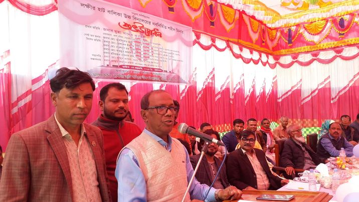 ঠাকুরগাঁওয়ে লক্ষীরহাট বালিকা উচ্চ বিদ্যালয়ের নবনির্মিত শহীদ মিনার উদ্বোধনঃ