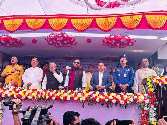 বিএনপি ক্ষমতায় আসে নারীদের বোরকা পরিয়ে ঘরে রাখবে: কাদের 