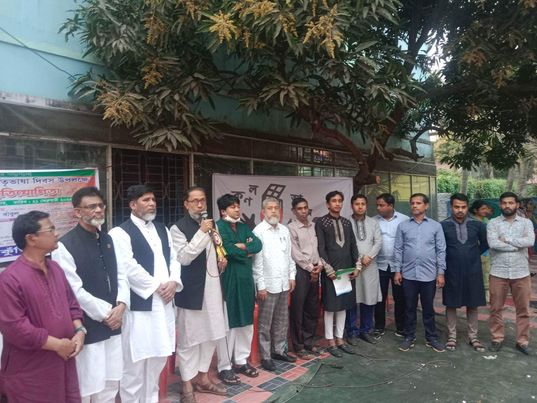 মাতৃভাষা দিবস উপলক্ষে শাপলা কুঁড়ির আসরের চিত্রাঙ্কন প্রতিযোগিতা ও পুরষ্কার বিতরণ
