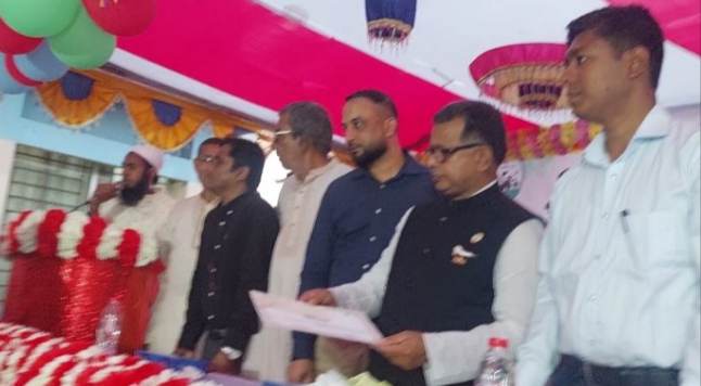 মাধবপুরে প্রাণিসম্পদ প্রদর্শনী ও চেক বিতরণ অনুষ্ঠানে পর্যটন প্রতিমন্ত্রী অ্যাডভোকেট মাহবুব আলী 