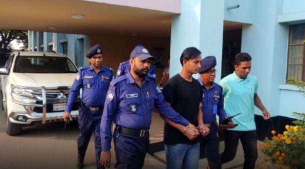 ছুরিকাঘাতে খুন হয়েছেন ইজাজুল হক রাব্বি।