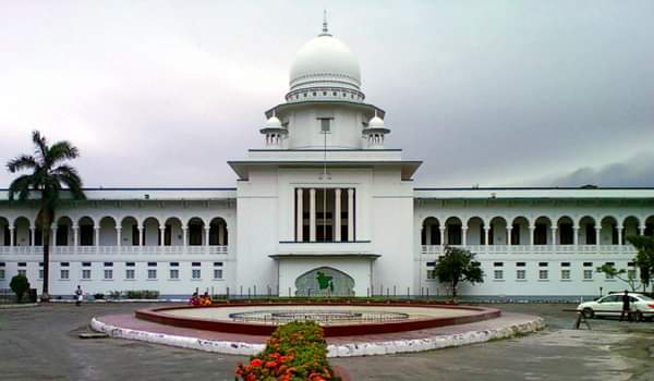 বিশ্ববদ্যালয়ে ছাত্রী নির্যাতন, পাঁচ ছাত্রীকে সাময়িক বহিষ্কার ও প্রভোস্টকে প্রত্যাহারের নির্দেশ 
