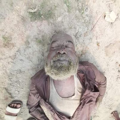 ঢাকার ধামরাইয়ের ধলেশ্বরী নদী থেকে এক বৃদ্ধের লাশ উদ্ধার করেছে পুলিশ। 