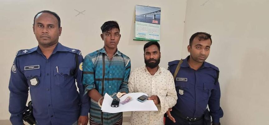 রাঙ্গাবালী'তে সমুদ্রে ট্রলার ডাকাতি ০২ (দুই) জলদস্যু গ্রেফতার 