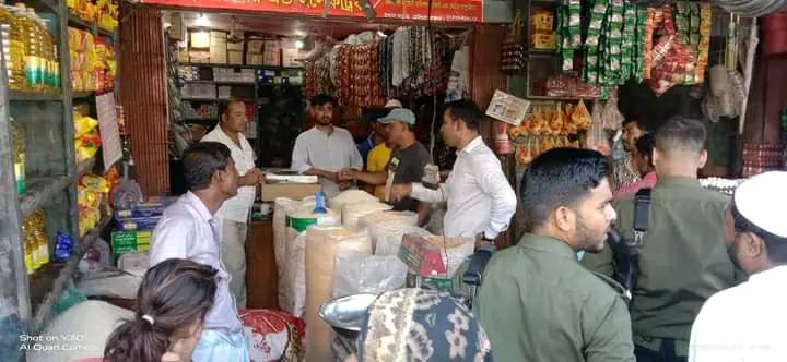 উপজেলা নির্বাহী অফিসার জনাব ইমরান হোছাইন সজীব মহোদয়ের মরিচ্যা বাজার পরিদর্শন 