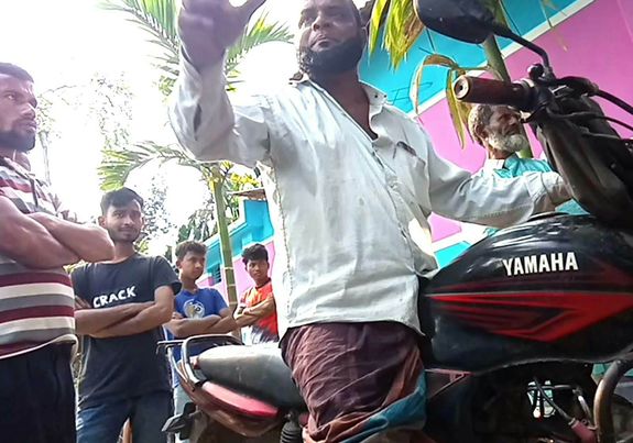 সাংবাদিকদের পেশাগত দায়িত্ব পালন করতে গিয়ে বাধা ও অসৌজন্যমুলক আচারণের শিকার 