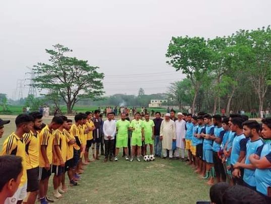 অন্তরঙ্গ ক্লাবের ফাইনাল খেলা সম্পন্ন।মুকুটনাইট চ্যাম্পিয়ন। -