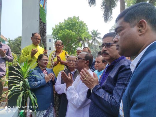 ঠাকুরগাঁও পৌরসভায় জাতির জনক বঙ্গবন্ধু শেখ মুজিবুর রহমান এর মুরাল উদ্বোধন 