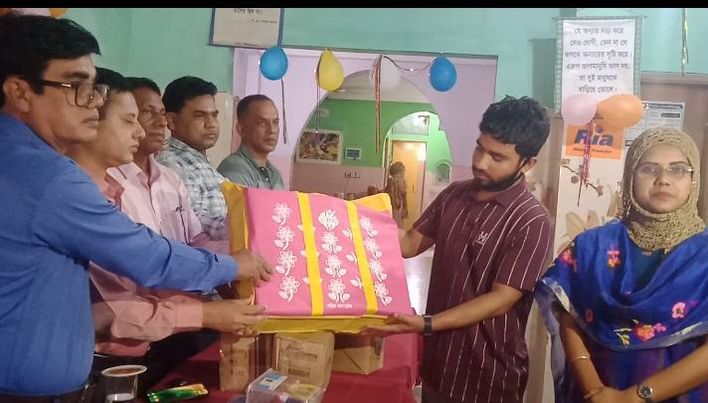 শেরপুরে হিজরাদের ১ মাস ব্যাপী মোবাইল ফোন সার্ভিসিং প্রশিক্ষণ,ও সমাপনী উপকরণ বিতারন। 