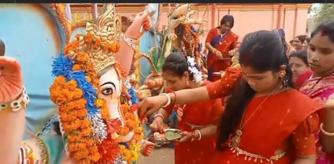 ঠাকুরগাঁও এ সিঁদুর খেলা-