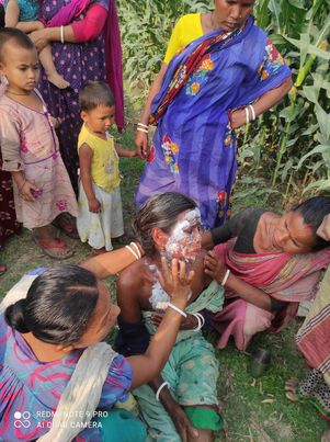 গরু বাঁচাতে আগুনে পুড়ে গেল গৃহিণী