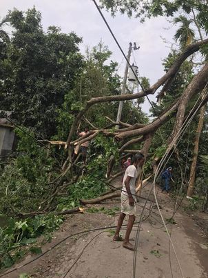 বৈশাখ আসার আগেই আঘাত হানছে কালবৈশাখী ঝড় 