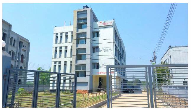 টাকা ছাড়া কাজ হয় না ঠাকুরগাঁও সাব-রেজিস্ট্রার অফিসে
