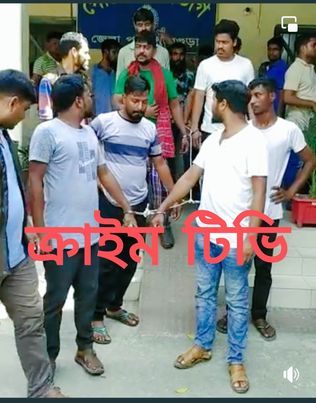 বগুড়ায় দেশীয় অস্ত্র-সস্ত্র ও ১ কেজি গাঁজা সহ ডাকাত দলের ১৩ সদস্য গ্রেফতার। 