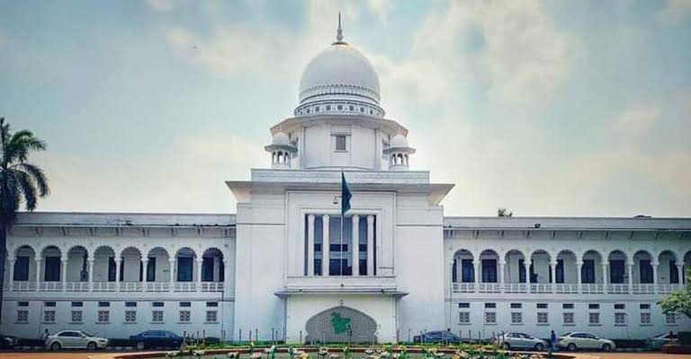 বেশি স্মার্টনেস দেখাবেন না, কারাগারে পাঠিয়ে দেব : পুলিশ কর্মকর্তাকে হাইকোর্ট