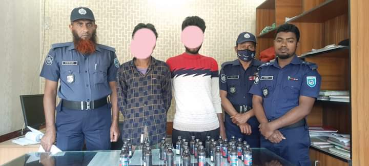 আদিতমারী থানা পুলিশের বিশেষ অভিযানে ৩৩ বোতল ফেন্সিডিল সহ দুইজন মাদক ব্যবসায়ী গ্রেফতার। 