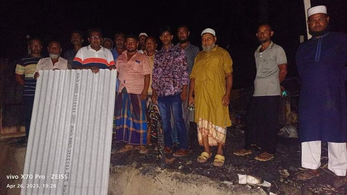 জননেত্রী শেখ হাসিনা'র আহবানে সাড়া দিয়ে সুনামগঞ্জ থেকে শুরু করে দক্ষিণবঙ্গের নিজ এলাকার অসহায়ের পাশে - চেয়ারম্যান তুহিন 