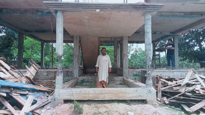 ২০০ বছরের পুরাতন বসতভিটায় নতুন ঘর ভেঙ্গেগুড়িয়ে দিল বনবিভাগ