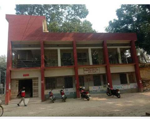 মান্দায় বেতন-বোনাস না পেয়ে চরম হতাশায় ও মানসিক চাপে প্রধান শিক্ষকের মৃত্যুর অভিযোগ