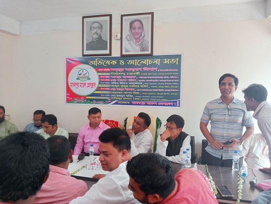 মাধবপুর মডেল প্রেসক্লাবের অভিষেক ও আলোচনা সভা অনুষ্ঠিত 