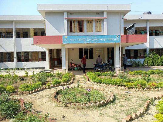 বালিয়াডাঙ্গীতে সাব-ঠিকাদার ও আরএমও'র ভুল বুঝাবুঝির অবসান