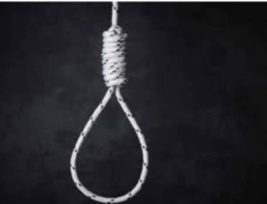 একই রশিতে দুই বন্ধুর ঝুলন্ত মরদেহ উদ্ধার 