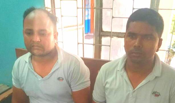 ঠাকুরগাঁওয়ের রাণীশংকৈলে দুই ভুয়া ডিবি পুলিশ আটক! 