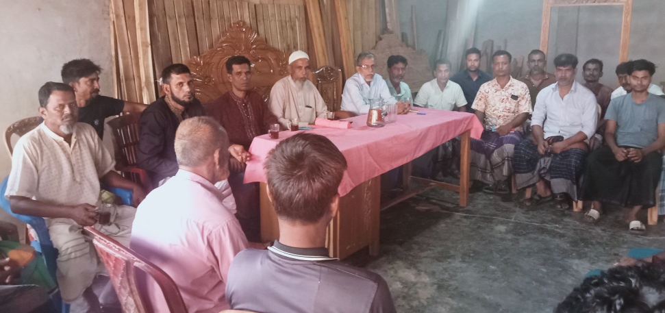 সখীপুরে কাকড়াজান কাঠ মিস্ত্রী ও ফার্নিচার শিল্প শ্রমিক ইউনিয়ন গড়বাড়ী শাখার মে দিবস উদযাপন 