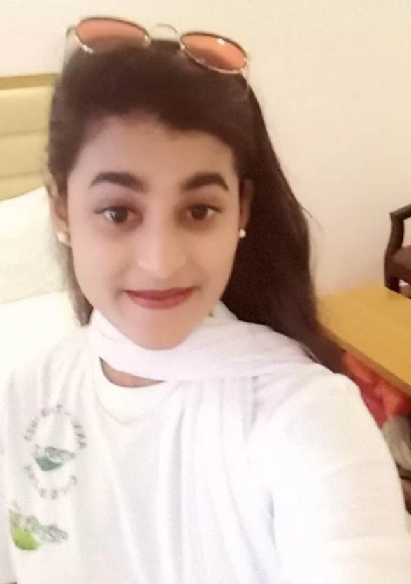 কলেজ ছাত্রীকে ঘরে ঢুকে হত্যা মা আইসিইউতে  ভর্তি 