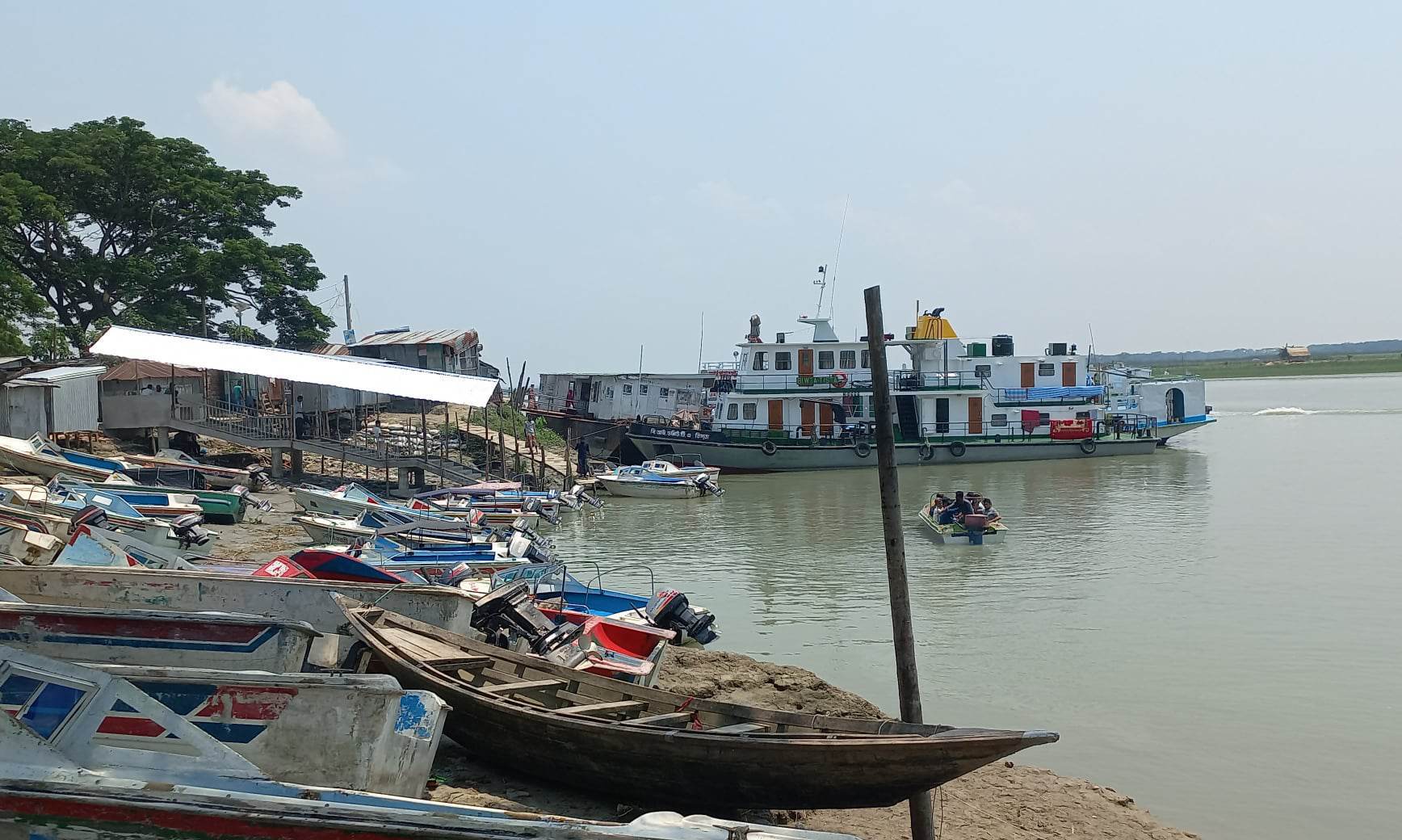 ভোলায় সকল রুটে নৌযান চলাচল শুরু।।