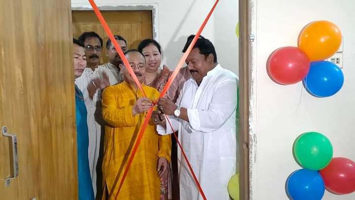 রোড টু স্মার্ট বাংলাদেশ কর্মসূচীর আওতায় খাগড়াছড়ি জেলা আওয়ামী লীগের  স্মার্ট কার্যালয় শুভ উদ্বোধন করা হয়েছে। 
