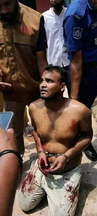 নোয়াখালীর মাইজদীতে নিজ বাসায় মা ও মেয়েকে কুপিয়ে হত্যা করেছে , আটক-১ নোয়াখালীর মাইজদীতে নিজ বাসায় মা ও মেয়েকে কুপিয়ে হত্যা করেছে , আটক-১ 
