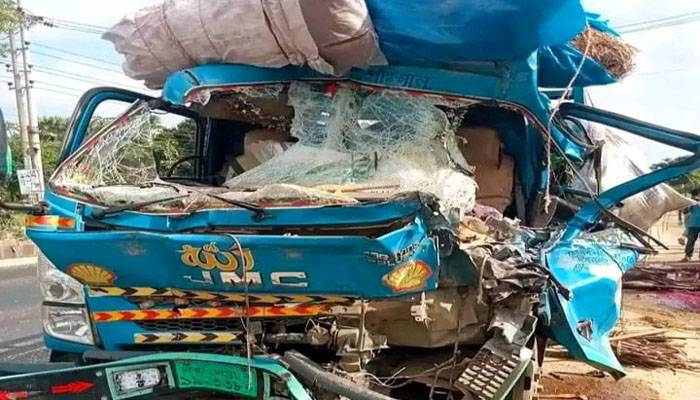 ভালুকায় পিকআপ ট্রাকের সংঘর্ষে গরু ব্যবসায়ী নিহত 