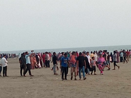লামার ফাইতং এ গ্রেফতার ৪ সিএনজি জব্দ। 