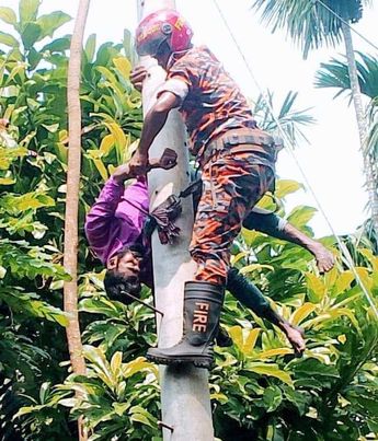 মেহেন্দীগঞ্জ উপজেলায় বিদ্যুৎপৃষ্ঠ হয়ে ইলেকট্রিশিয়ানের মৃত্যু