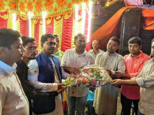 বাউফলে কেন্দ্রীয় যুবলীগ নেতা সুপ্তর শারদীয় শুভেচ্ছা বিনিময় ও অনুদান প্রদান।