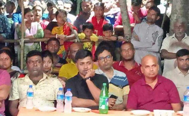 বটিয়াঘাটা সদর ইউনিয়নের বিভিন্ন শারদীয় দূর্গা পূজা মন্ডপ পরিদর্শন। 