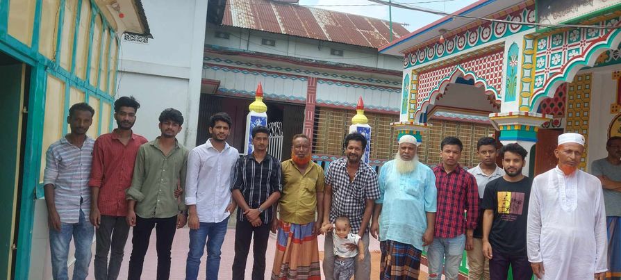 মৌলভী মোঃ জহুরুল হক মোতাঈদ সাহেবের মাজার জিয়ারত ও স্হানীয় সংসদ সদস্যের জন্য দোয়া প্রার্থনা।