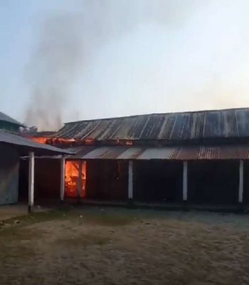 সুনামগঞ্জে ধর্মপাশা উপজেলায় গাছতলা উচ্চবিদ্যালয়ে আগুন লেগে একটি টিন সেট ঘর পুড়ে যায়। 