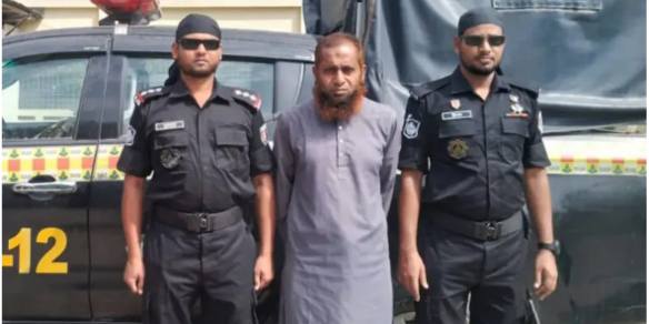র‌্যাবের অভিযানে সাজাপ্রাপ্ত পলাতক আসামী গ্রেফতার